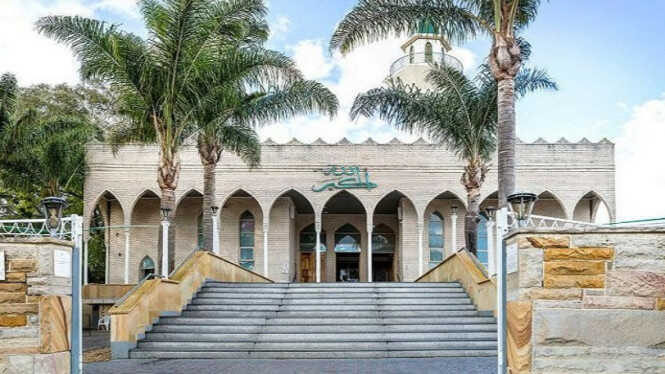 Australia's Largest Mosque Receives 'Kill Muslims' Threat Letters Ahead of Ramadan