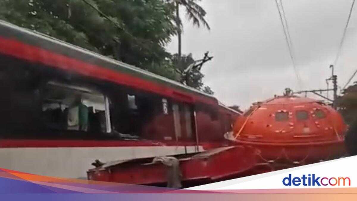 Aftermath of Soekarno-Hatta Airport Train Collision with Truck at Poris, Tangerang