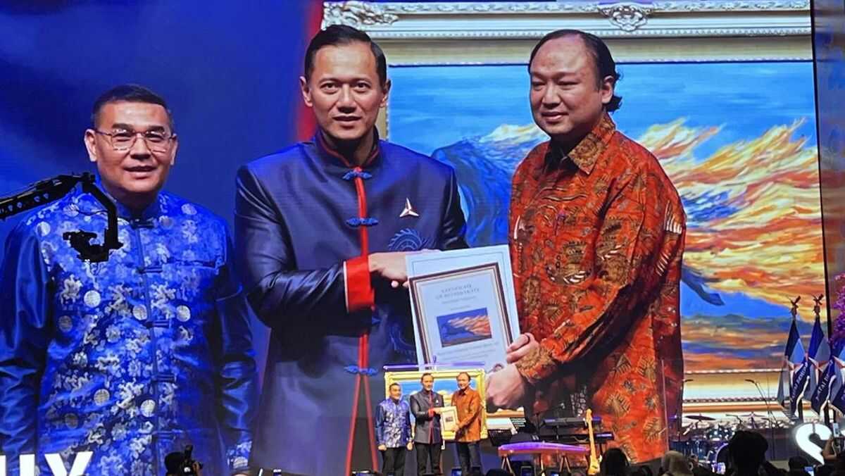 When Indonesia's Two Wealthiest Tycoons Battled Over an SBY Painting