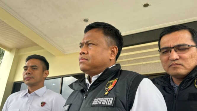 Ship Used to Smuggle Illegal Tin to Malaysia Seized by Criminal Investigation Agency in South Bangka