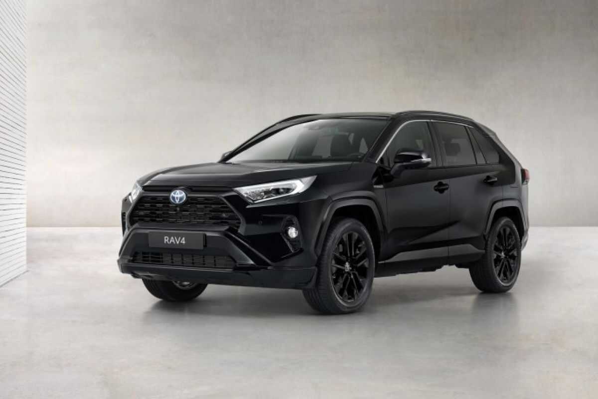 Toyota RAV4 in Japan Features Home Power Supply Lasting Up to Seven Days