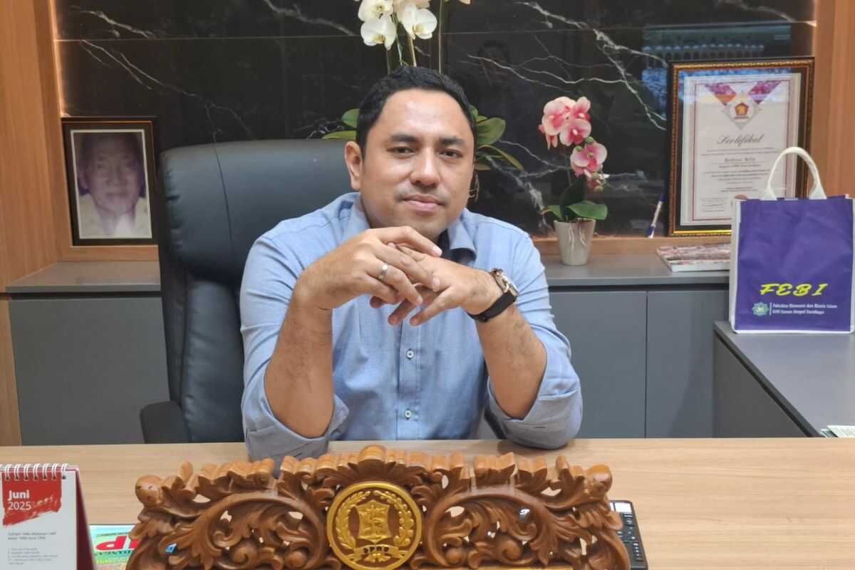 Surabaya City Council Backs Municipal Crackdown on Illegal Fibre Optic Poles