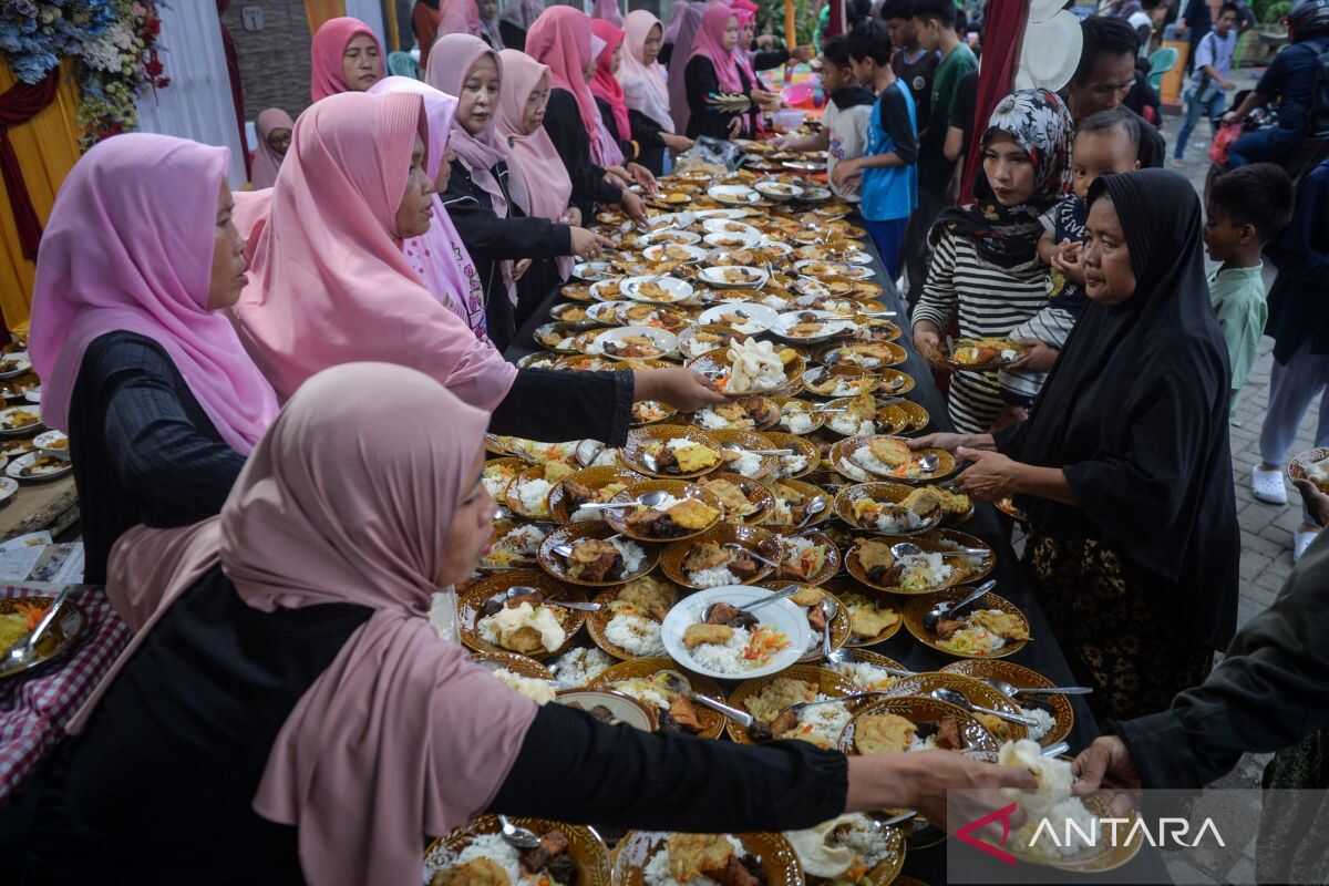 Dietitian advises small portions of sweet food when breaking fast