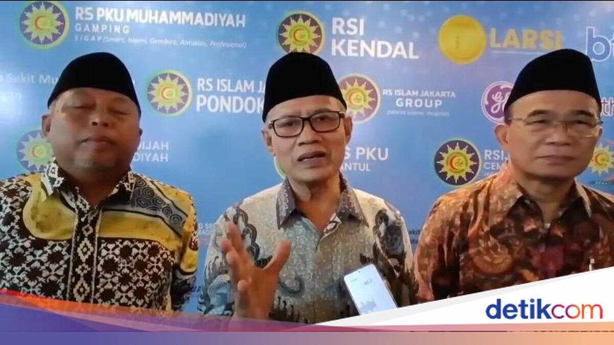 Muhammadiyah Chairman Backs Police Remaining Under Presidential Authority