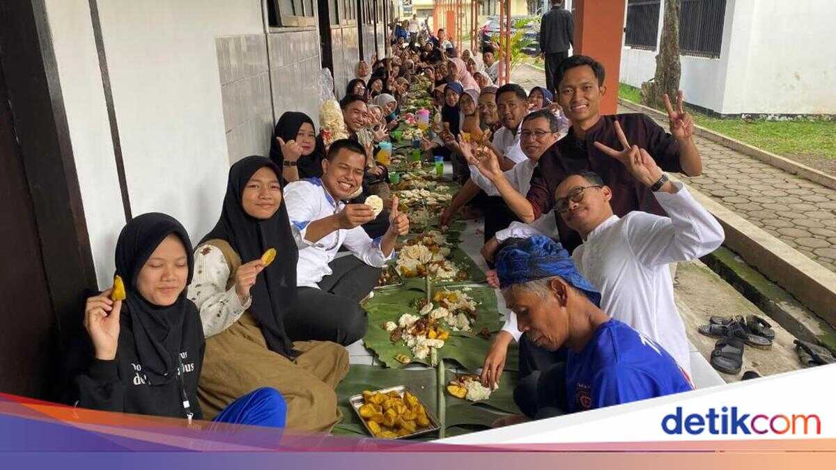 The Story of a Dormitory Guardian Shaping Character and Maintaining Discipline at a People's School