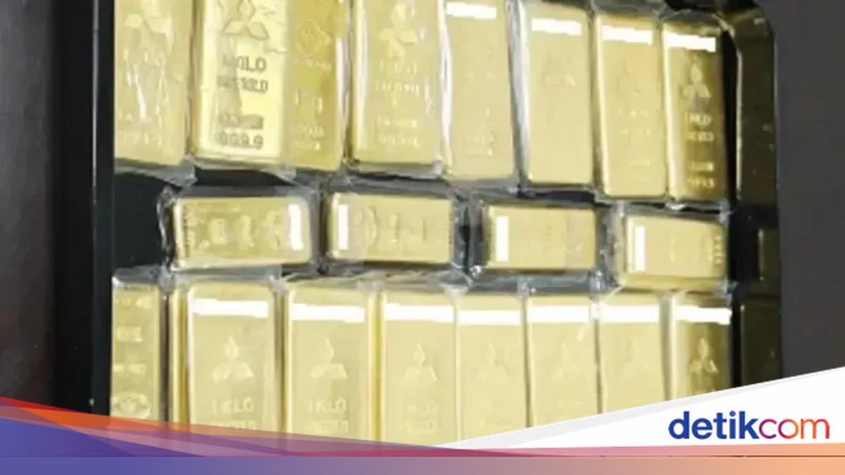 Mysterious Donor Gives 21 Kg of Gold Bars to Japanese City Government