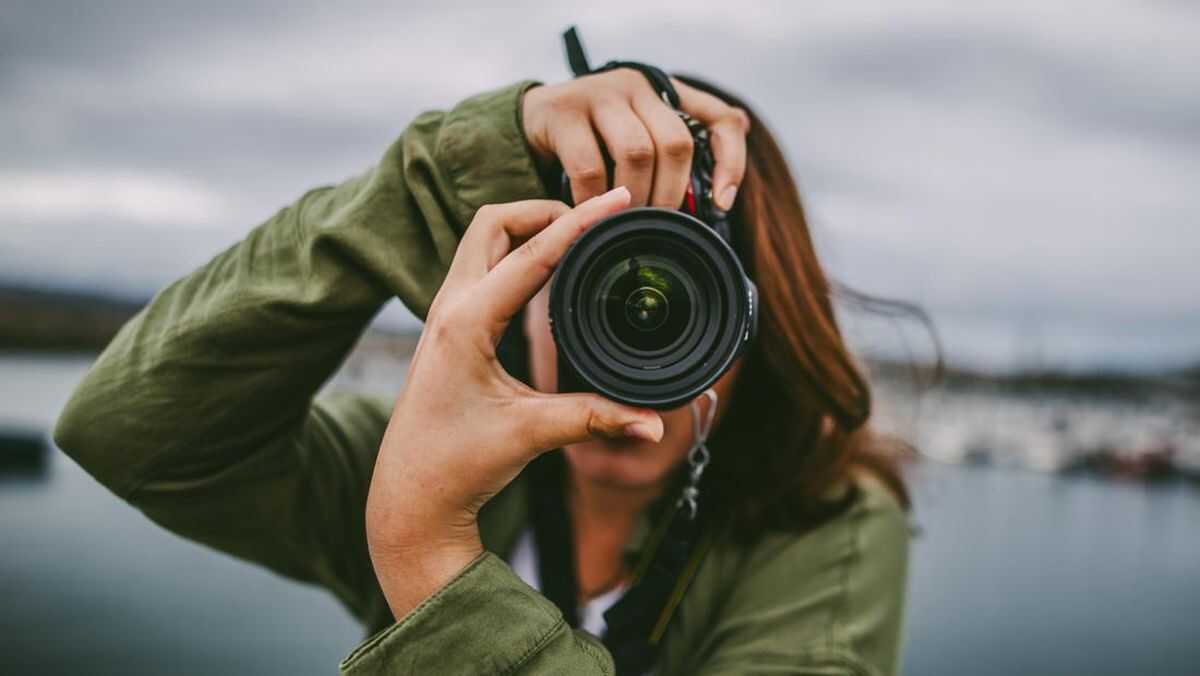 13 Chinese Nationals Deported from South Jakarta over Paid Celebrity Portrait Photography Event