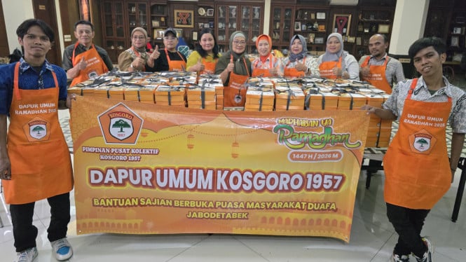 Ramadan Initiative: Kosgoro 1957 Distributes 400 Meals Daily Across Greater Jakarta