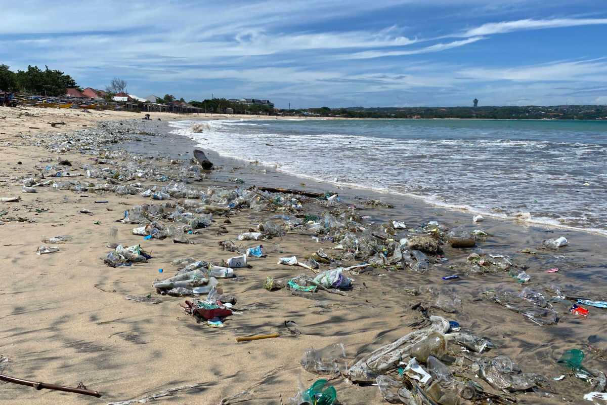 Central Government Orders Bali To Clean Up Trash In Top Tourism Destinations