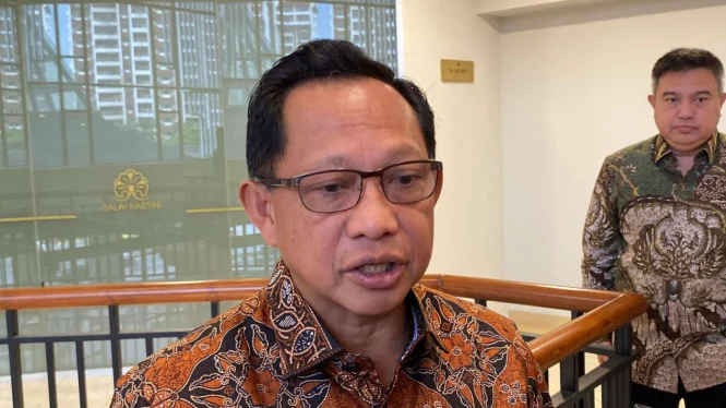 Home Affairs Minister Tito Targets Krueng Tingkeum Bridge in Bireuen for Completion by July 2026