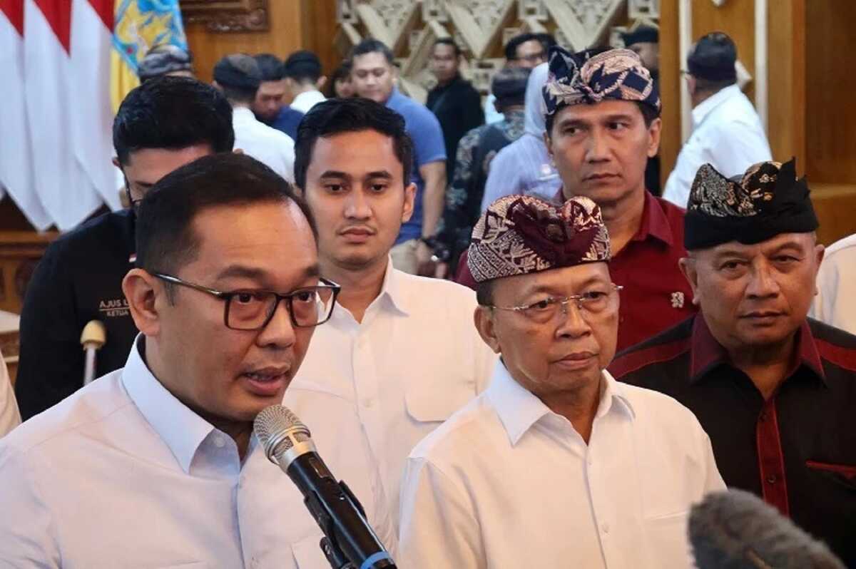 Deputy Investment Minister Speaks on Glass Lift Project Halted by Bali Governor