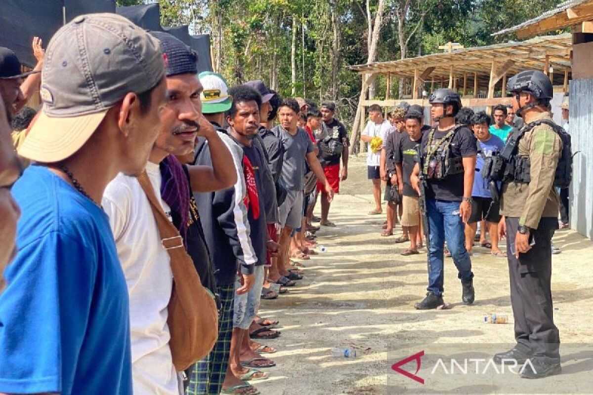 Police Chief: Employees and 26 Chinese Nationals Evacuated from Mining Site