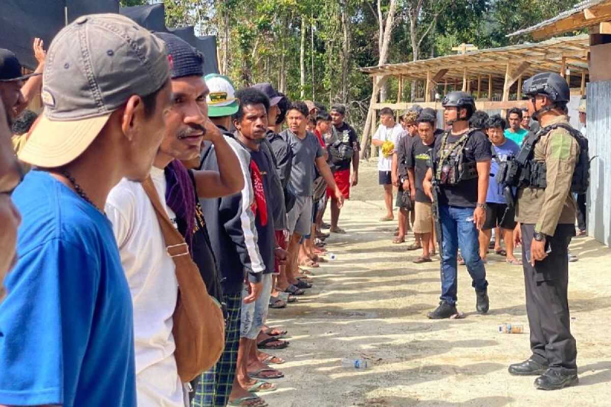 Indonesia evacuates mining workers in Papua after armed attack