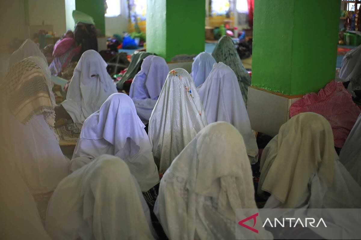 Congregants from across Aceh join Ramadan suluk worship for 1447 Hijri