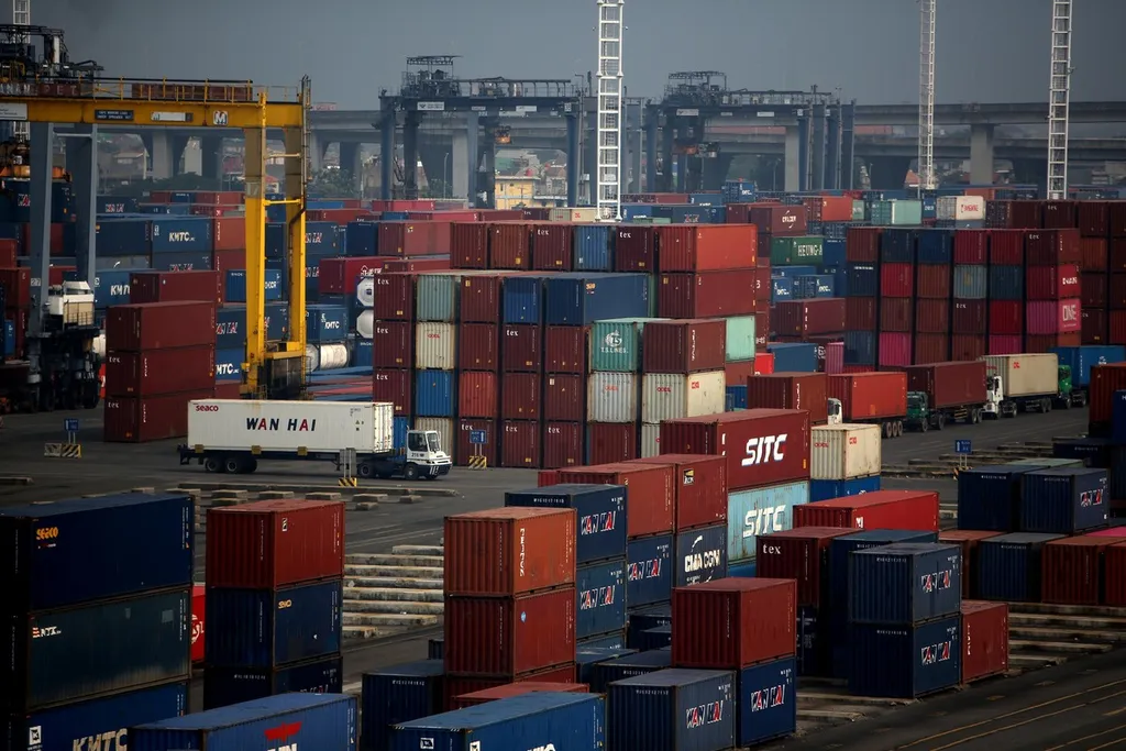 After Six Years of Surplus, Indonesia's Balance of Payments Falls into Deficit in 2025