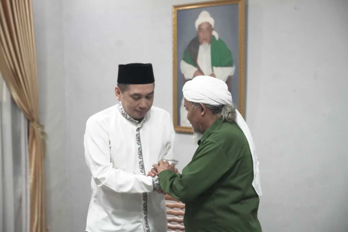 PPP Deputy Chairman Receives West Java Ulama's Call to Prioritise Deliberation and Islamic Values