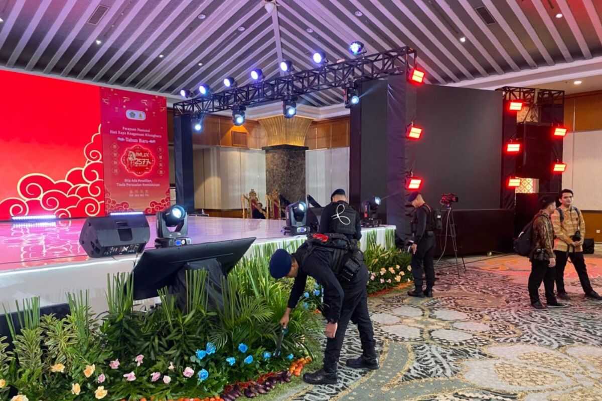 Police ensure security for Chinese New Year 2577 celebration in Jakarta tonight