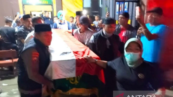 Family of Police Officer Who Died After Alleged Assault by Senior Demands Justice