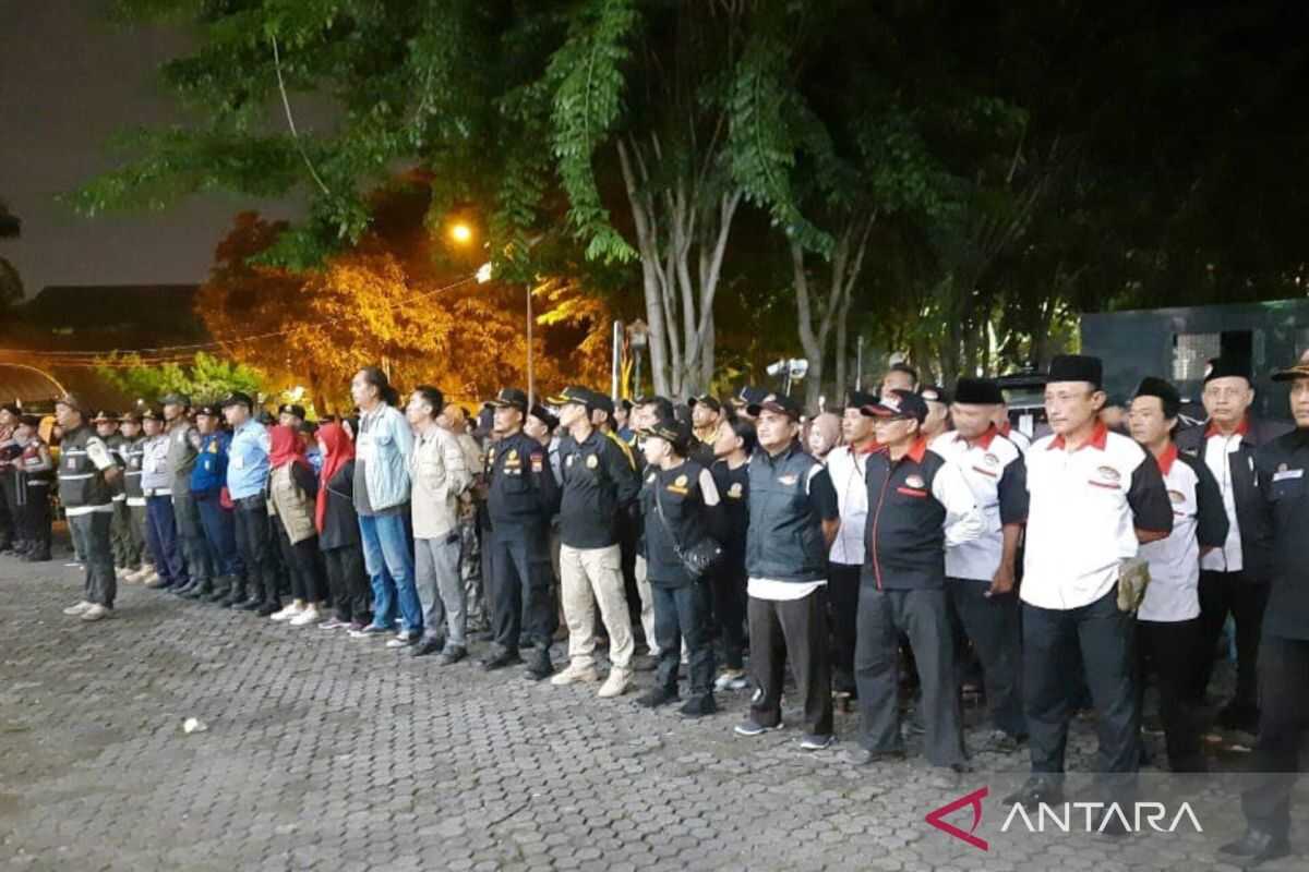 Joint Personnel Tighten Patrols at Vulnerable Points in Cakung During Ramadan