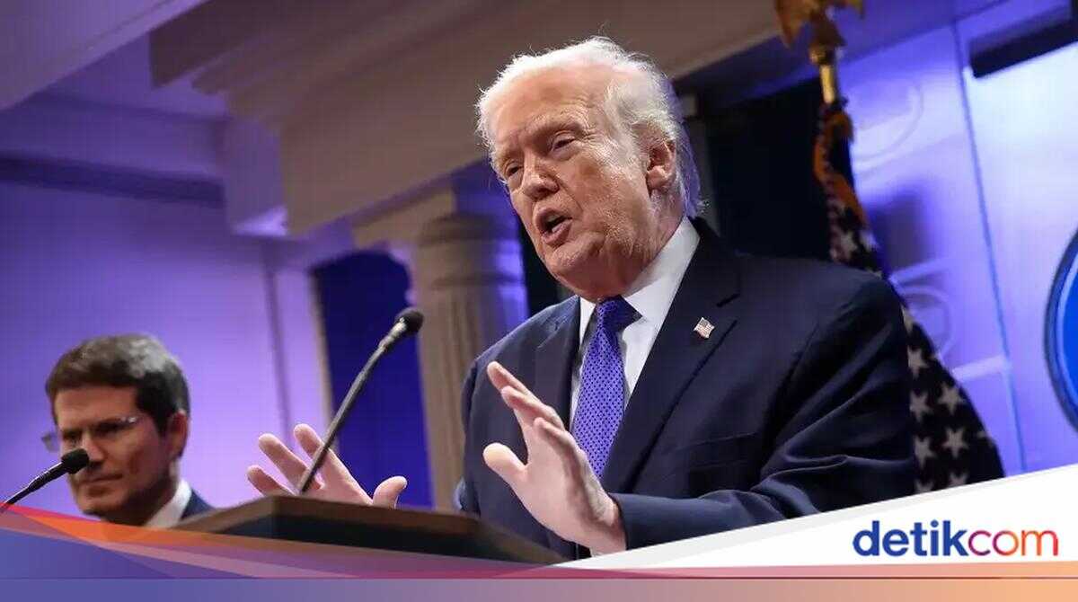 Supreme Court Rules Tariffs Illegal — Has Trump Lost His Signature Weapon?