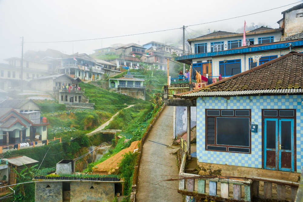 Minister Bahlil Targets Full Electrification of 2,500+ Indonesian Villages in Remote Regions