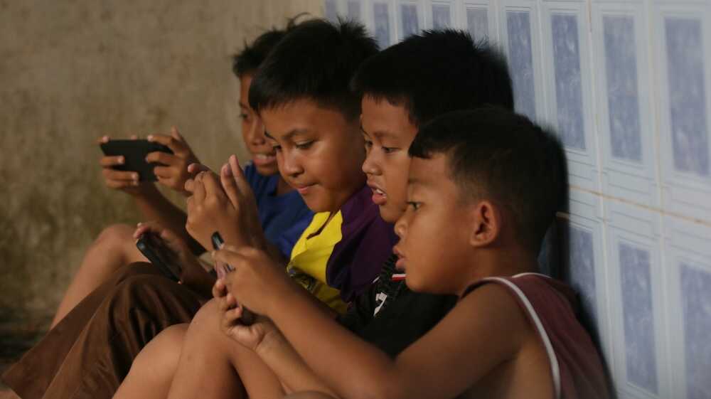 Indonesia Proposes Strict Social Media Rules for Children: Protecting Youth Online