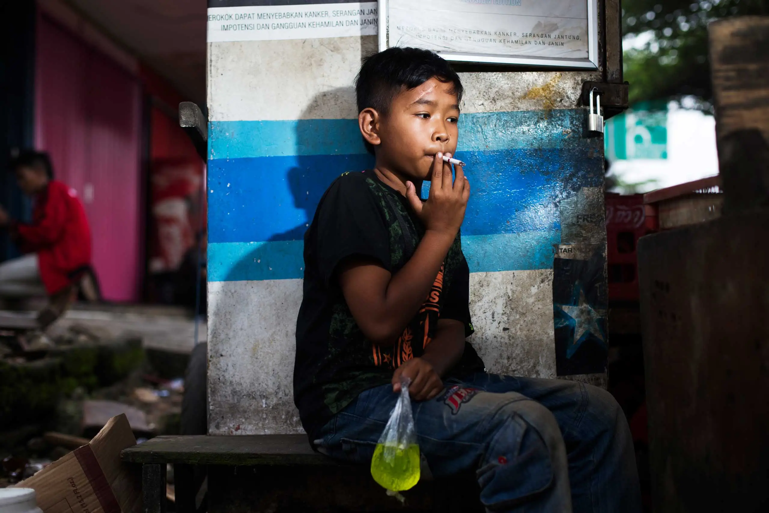 Indonesia Enacts Cigarette Regulation to Combat Teenage Smoking