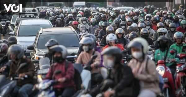 Indonesia's Mandatory Vehicle Insurance Policy Faces Public Backlash Over Financial Burden