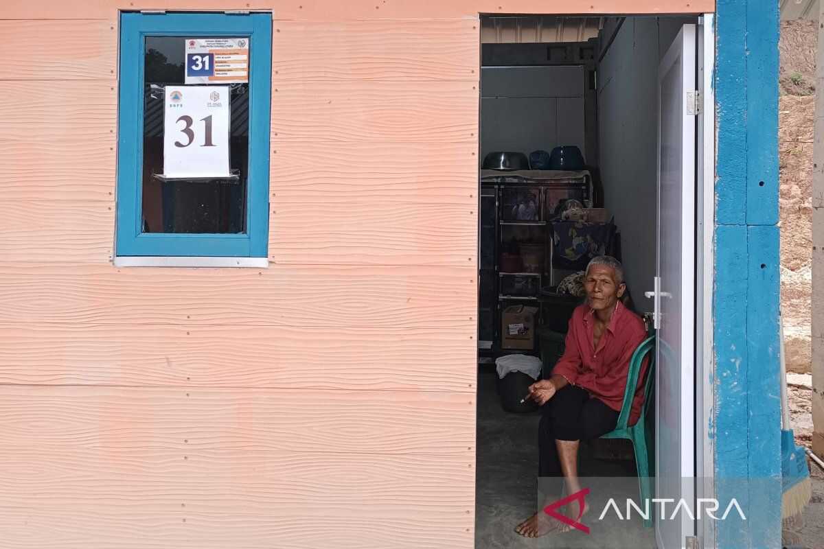 Landslide Victims Now Occupying Temporary Shelters in North Tapanuli