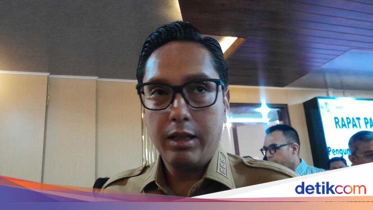 Medan Mayor Denies Banning Non-Halal Meat Sales, Offers Traders Free Market Stalls