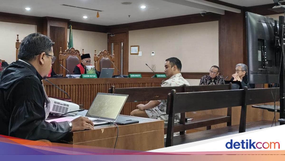 Prosecutors Probe Purchase of Four Palm Oil Plots by Former Supreme Court Secretary's Son-in-Law