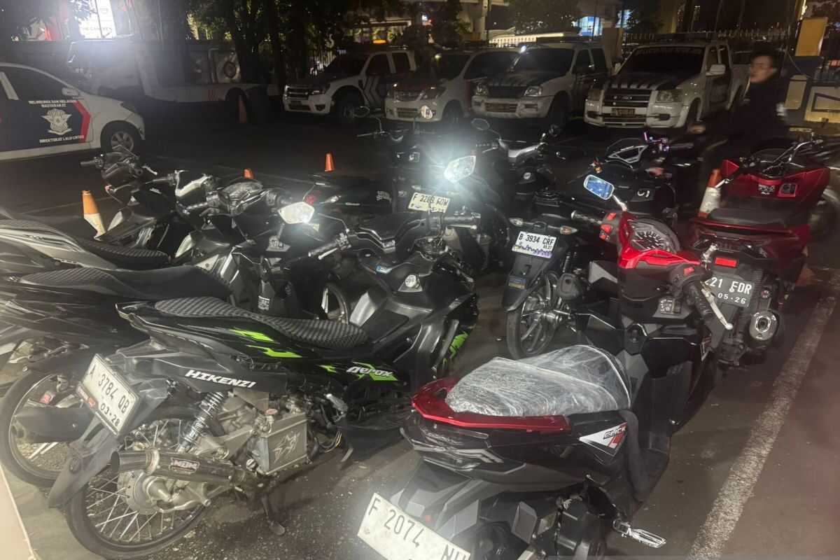 Police Seize Dozens of Motorcycles Allegedly Involved in Convoy on Casablanca Flyover