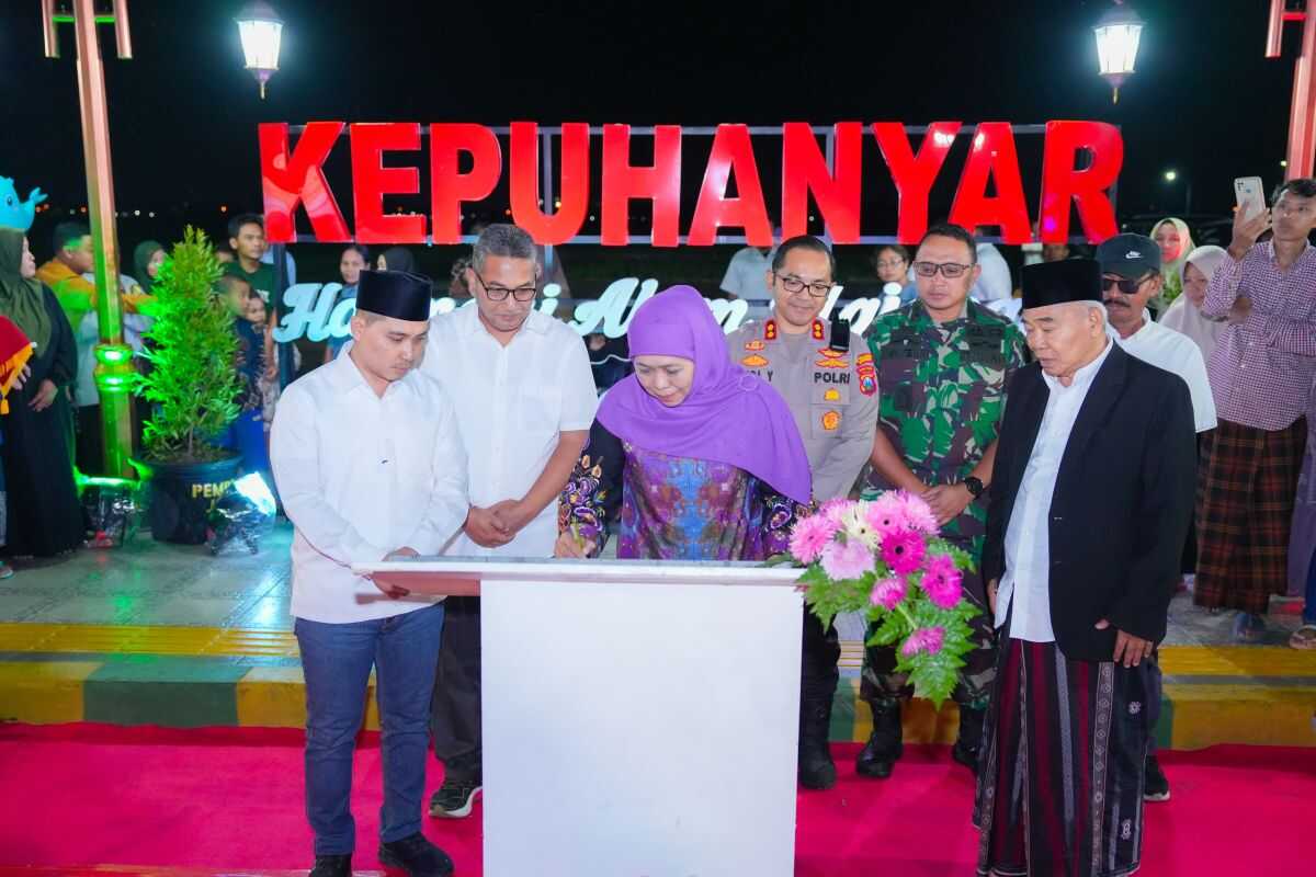 Khofifah transforms slum area in Mojokerto into clean and productive settlement