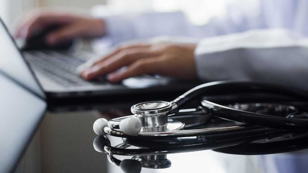 196 Medical Alumni of FK UISU Demand Clarity on Doctor Competency Exam Registration