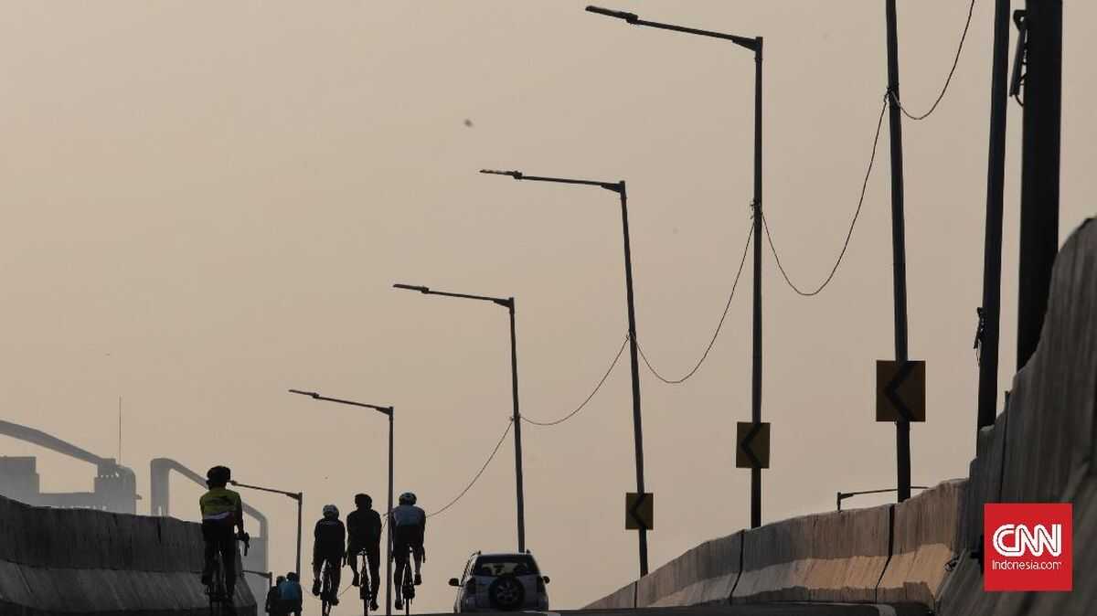 Viral Motorcycle Convoy Damages Casablanca Elevated Road Portal, 11 Motorcycles Seized