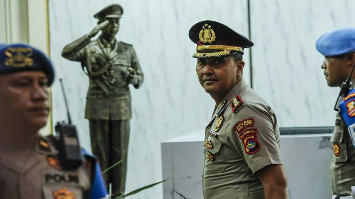 Two Drug Kingpins Who Funnelled Billions in Rupiah to Police Chief AKBP Didik Still at Large