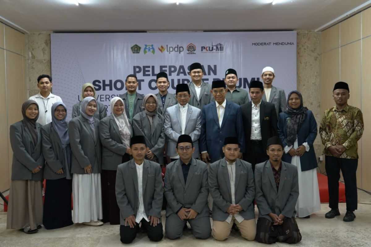 Indonesia sends 29 Islamic scholars to US universities for advanced studies