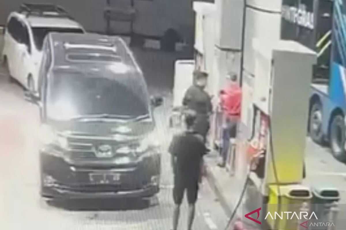 Suspect Arrested for Assaulting Petrol Station Attendants in East Jakarta