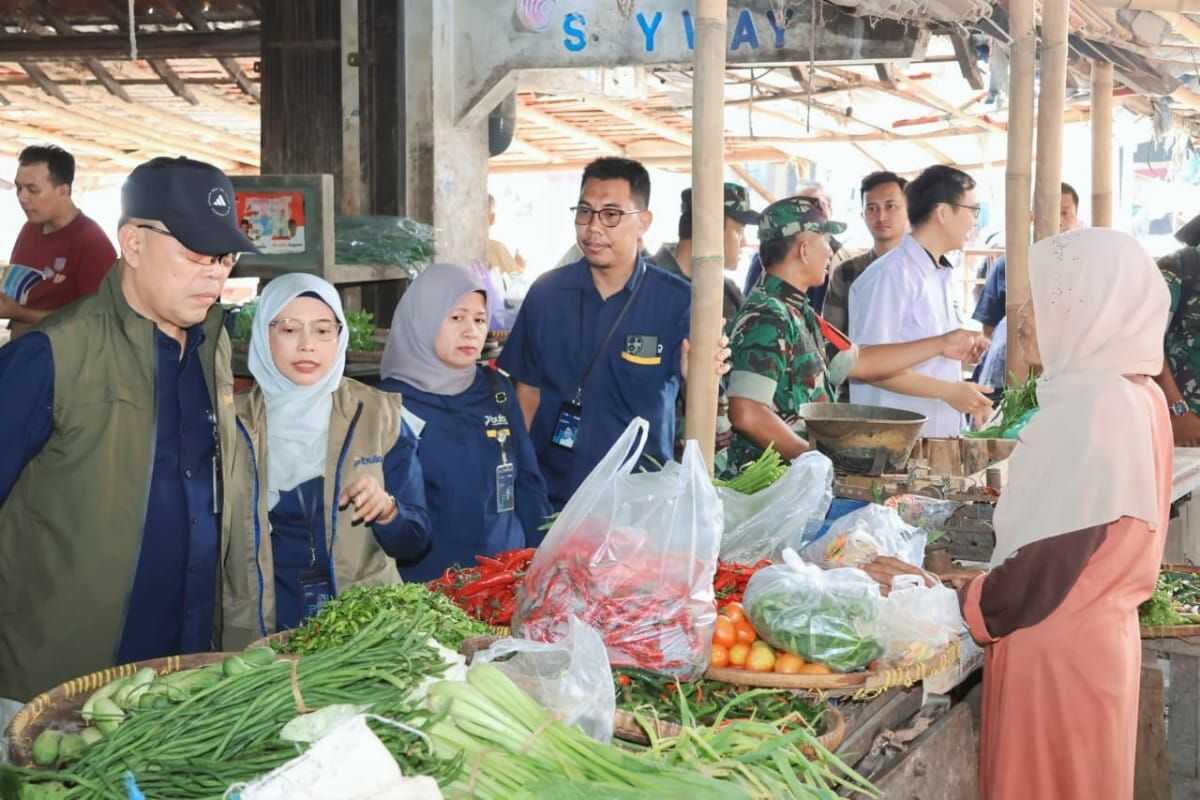 Bulog secures food stocks and prices through Eid period