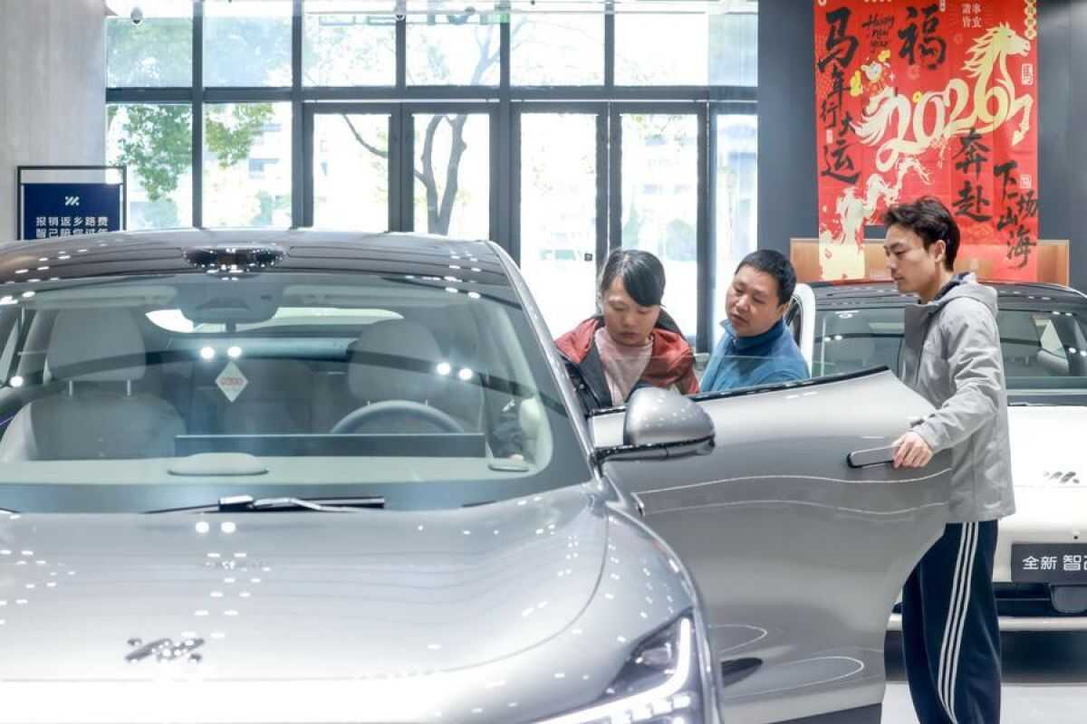 China's Consumer Market Records Strong Start in Year of the Horse