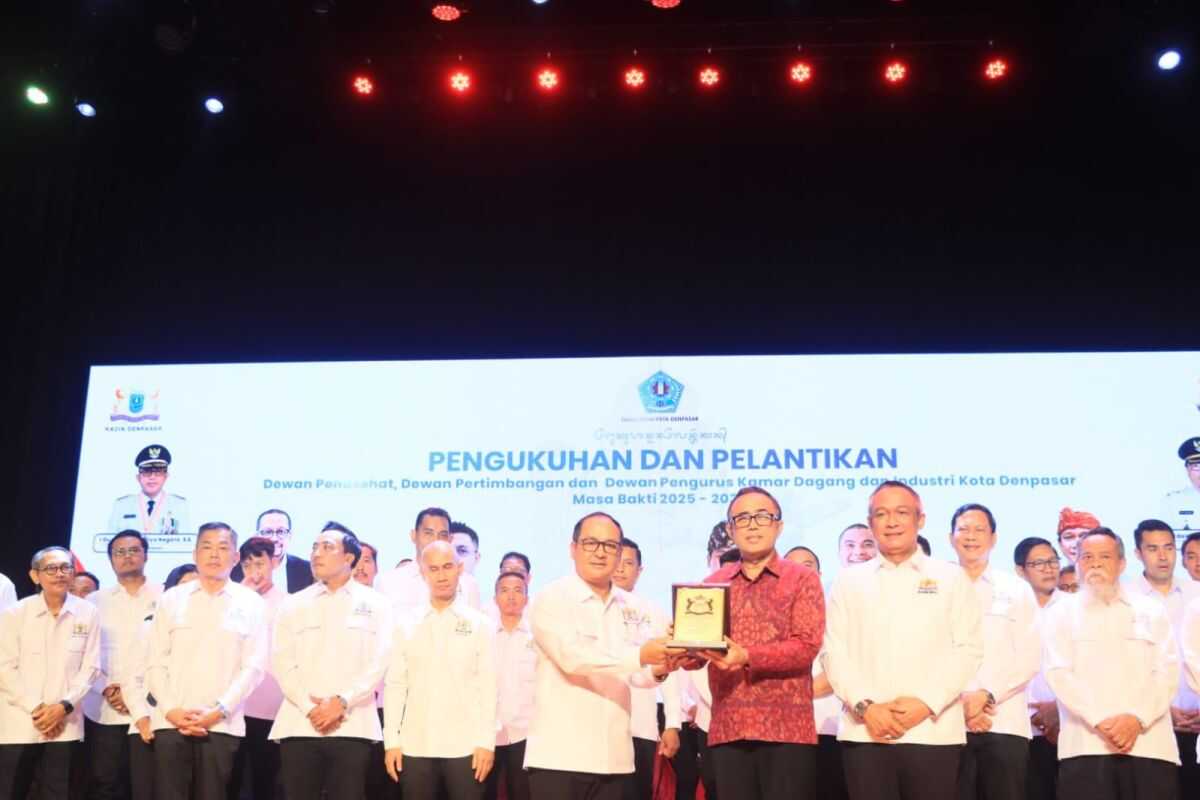 Mayor Requests Denpasar Chamber of Commerce to Develop Export-Standard Products