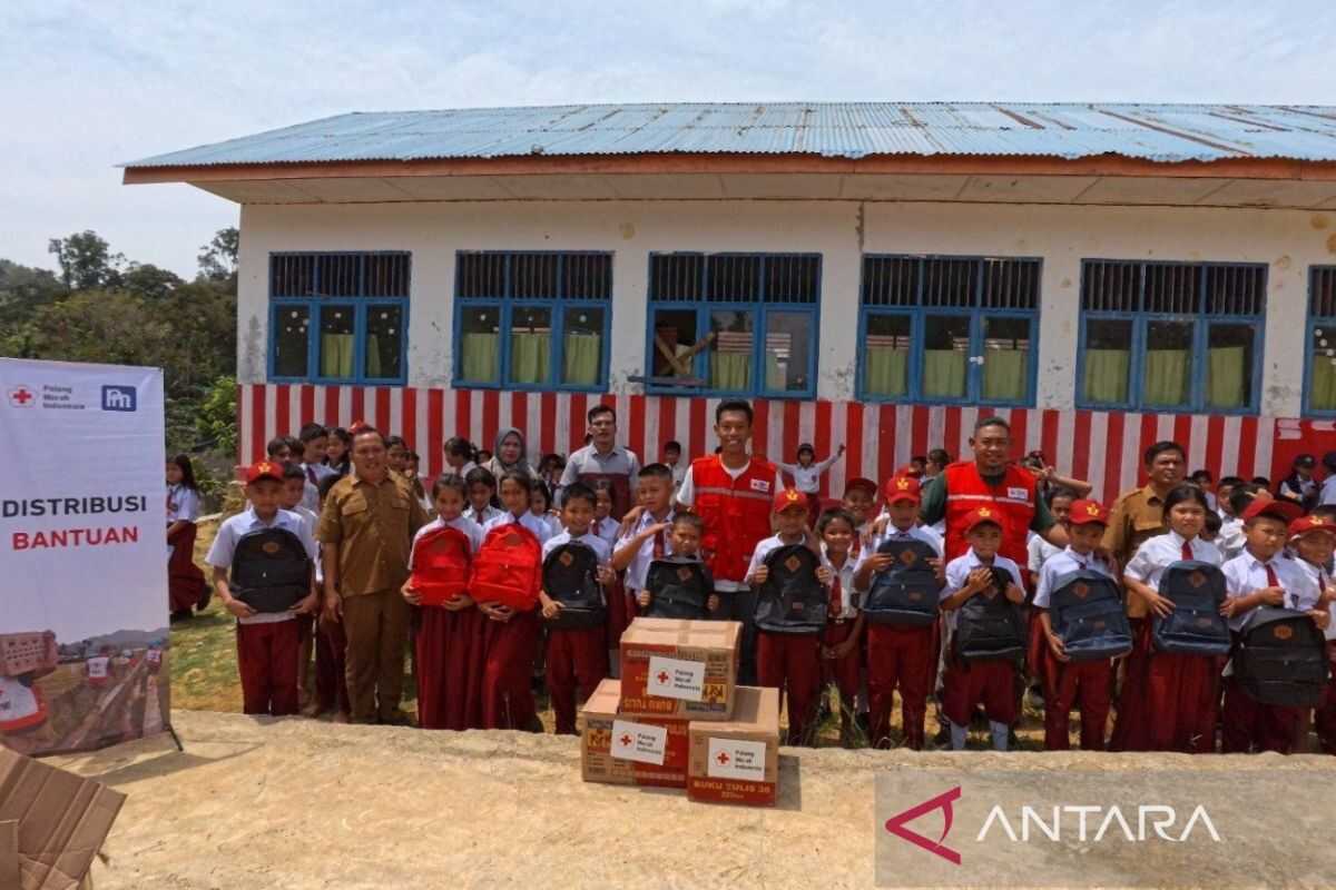 North Sumatra Red Cross Accelerates Post-Disaster Educational Aid Distribution