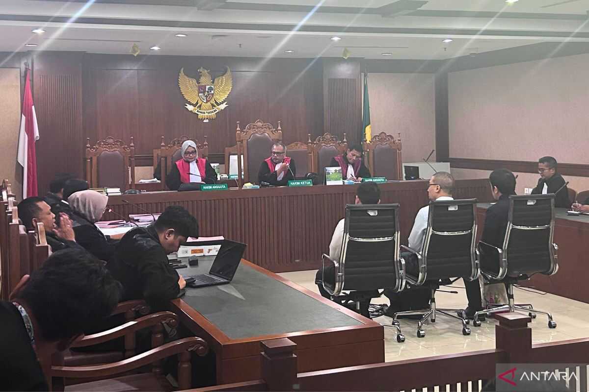 Twelve Prominent Figures Submit Amicus Curiae Brief in Crude Oil Corruption Case