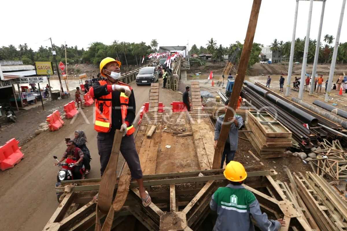Public Works Minister: Kutablang Bridge in Bireuen to be Rebuilt as Twin Permanent Structures