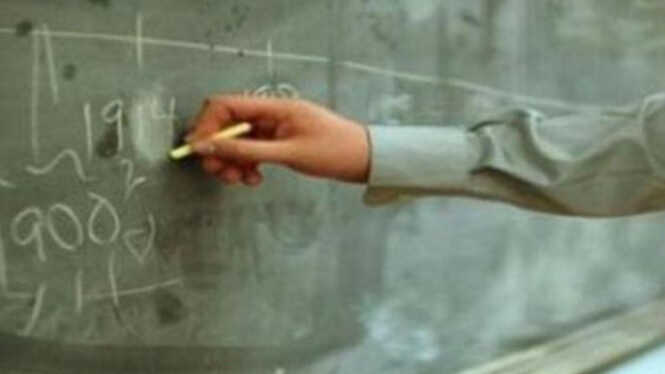 Prosecutor Names Temporary Teacher as Suspect for Second Job, DPR Expresses Anger