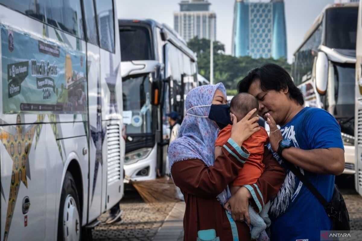 Jakarta opens free homecoming programme to non-residents