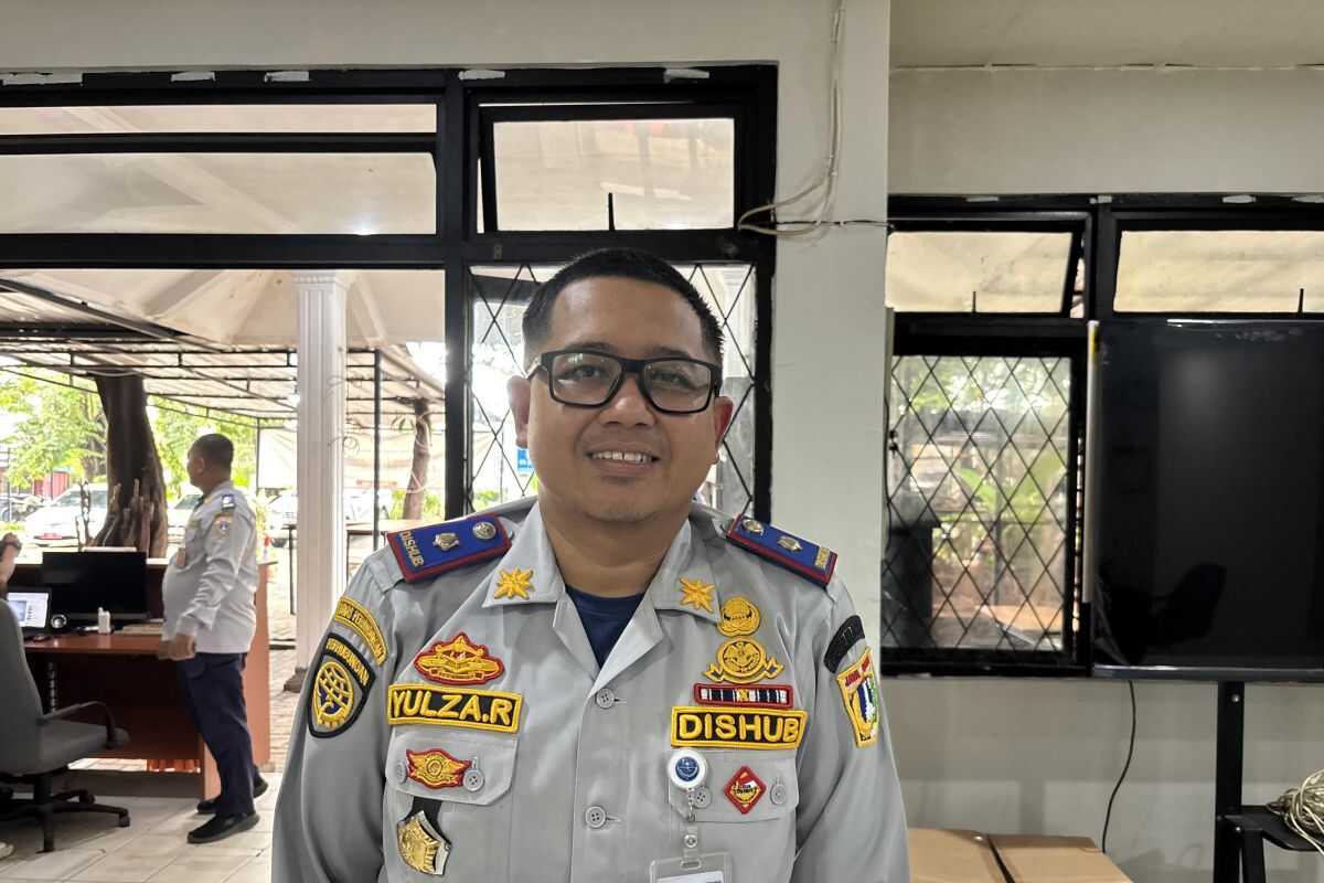 North Jakarta proposes procurement of tow trucks with over 20-ton lifting capacity