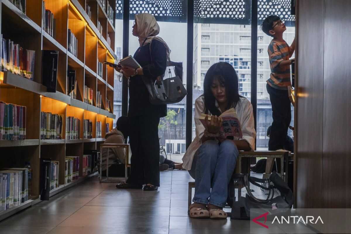 Libraries Serve as Positive Alternative Spaces During Ramadan