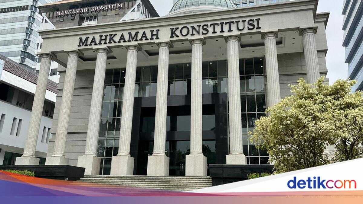 Constitutional Court Asked to Ban Presidential and Vice-Presidential Family Members from Candidacy