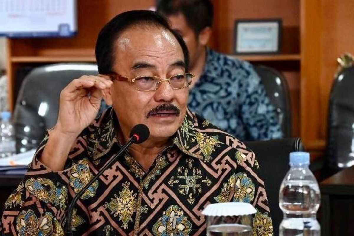 Legislator Urges Government to Improve Mining Environmental Governance